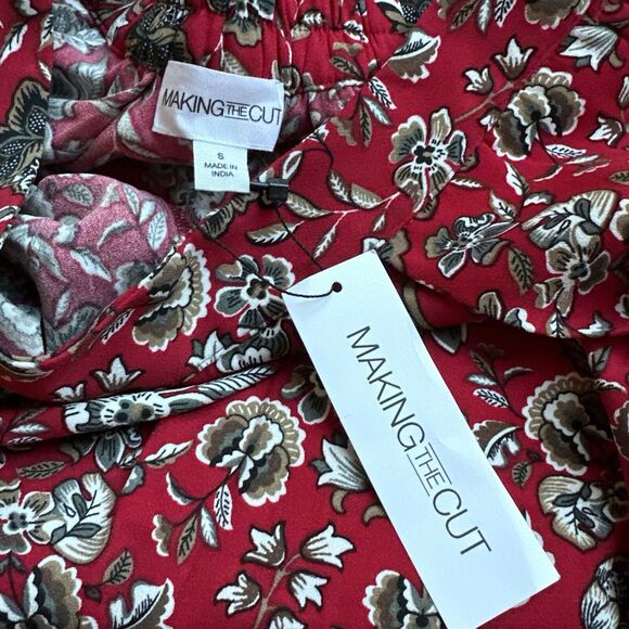 Making the Cut Size Small Season 3 Red Floral Crepe Pleated Wide Leg Pants NWT - Picture 4 of 8